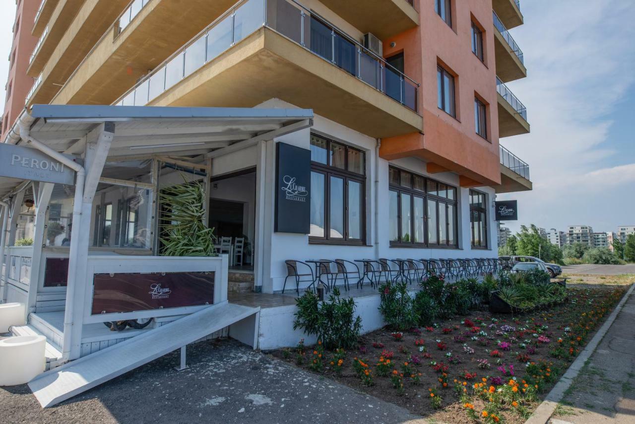 Summerland Happy Blue Apartments Mamaia Exterior foto