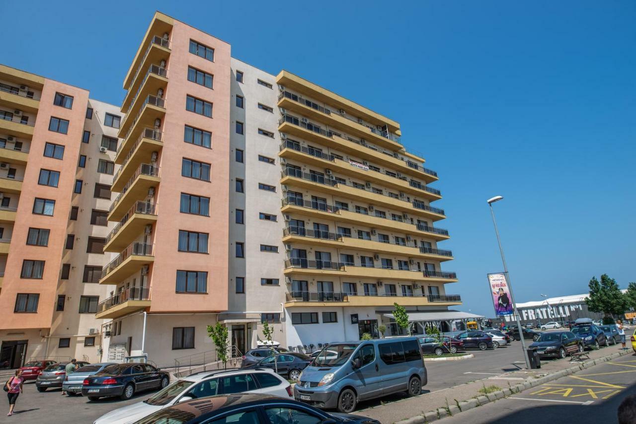 Summerland Happy Blue Apartments Mamaia Exterior foto