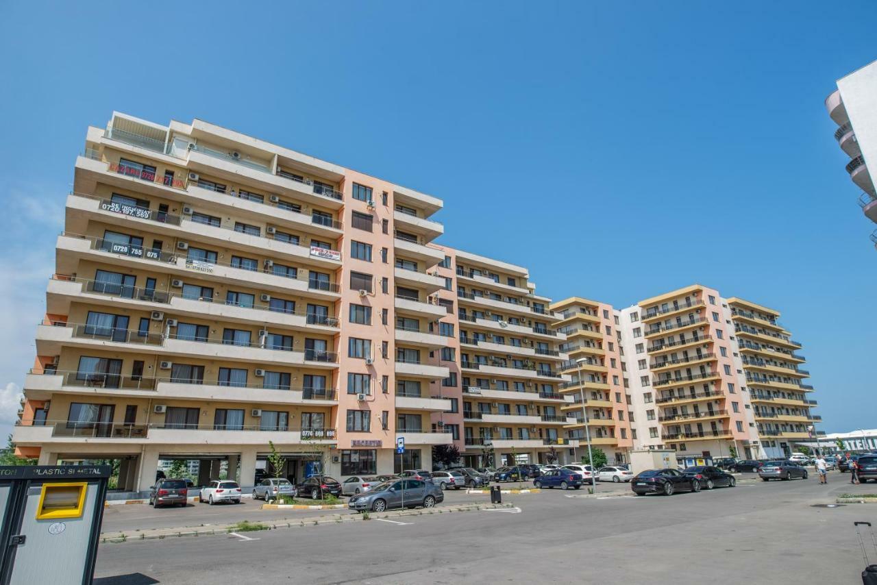 Summerland Happy Blue Apartments Mamaia Exterior foto